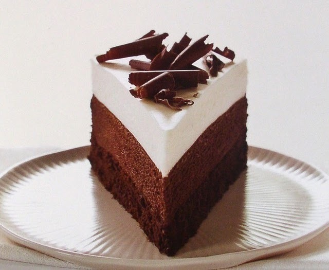 Torta di mousse di triplo cioccolato (Triple Chocolate Mousse Cake) de Daniele - Recipefy