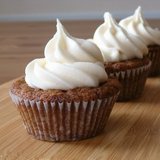 Carrot-cupcakes-with-vegan-cream-cheese-frosting-jpg