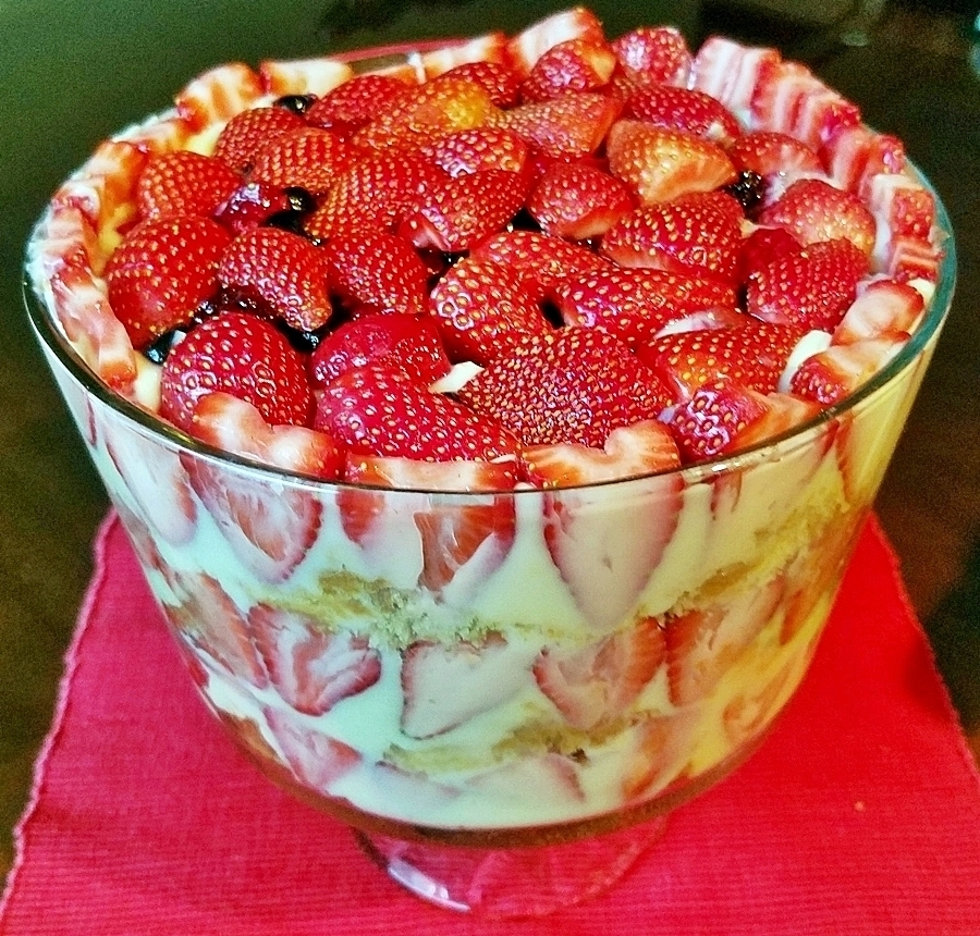 Fresh Strawberry Banana Trifle of cleanfreshcuisine - Recipefy