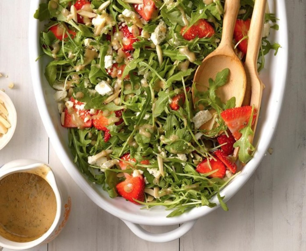 Strawberry Arugula Salad with Feta di Schalene Dagutis - Recipefy