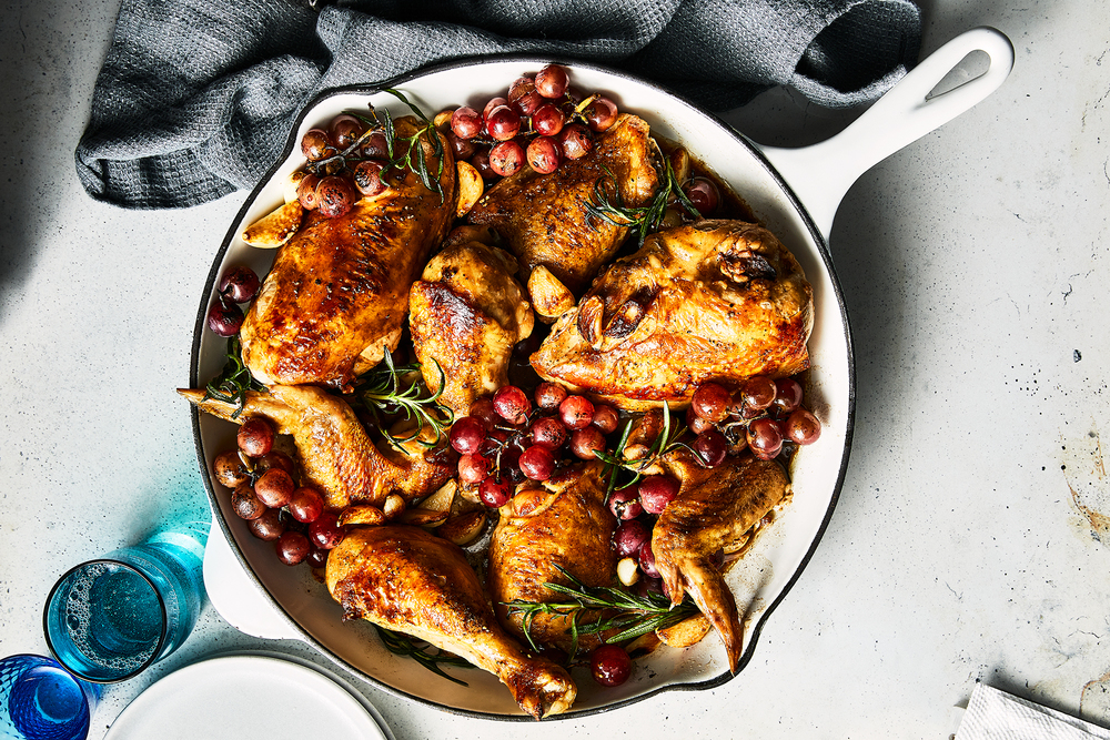 Pan Roasted Chicken with Grapes di Kelly Barton - Recipefy