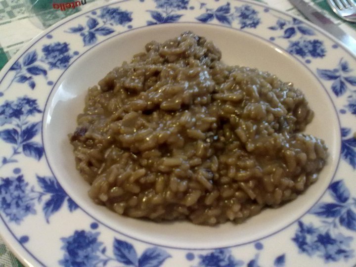 Risotto al radicchio della mamma de Silvia Vicari - Recipefy