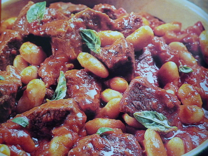 Spezzatino alla birra con i fagioli of Nicoletta Simonetti - Recipefy