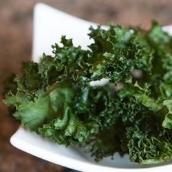 Baked Kale Chips di Bonnie J Grothe - Recipefy