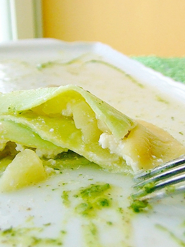 Ravioloni con ragù di fave de Alessandra C. - Recipefy
