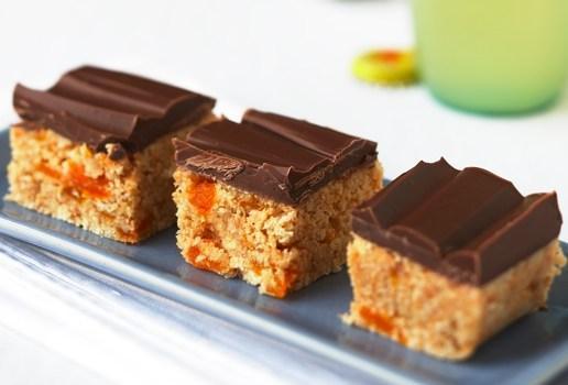 Apricot & Coconut Slice di librarychick4405 - Recipefy