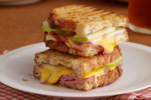 Cheesy Ham and Apple Panini of Shel - Recipefy