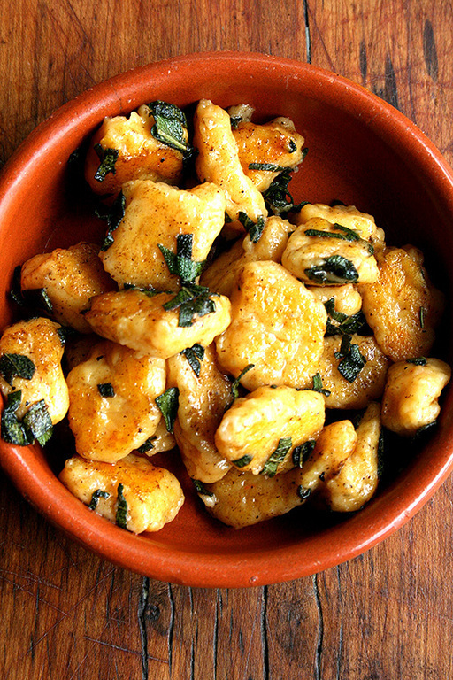 Butternut Squash Gnocchi with Sage Brown Butter de Kristen Byers - Recipefy