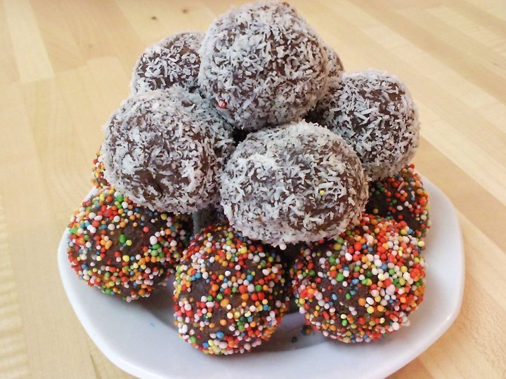 Chocolate balls  of Liz Zvingler - Recipefy