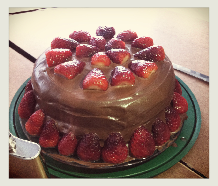 Healthy-ish Chocolate cake di Rhoda Rutherford - Recipefy