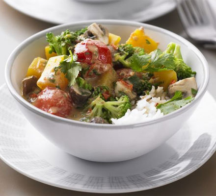 Veggie Thai Red Curry (148 cals) de Claire's Big (Low) Fat - Recipefy
