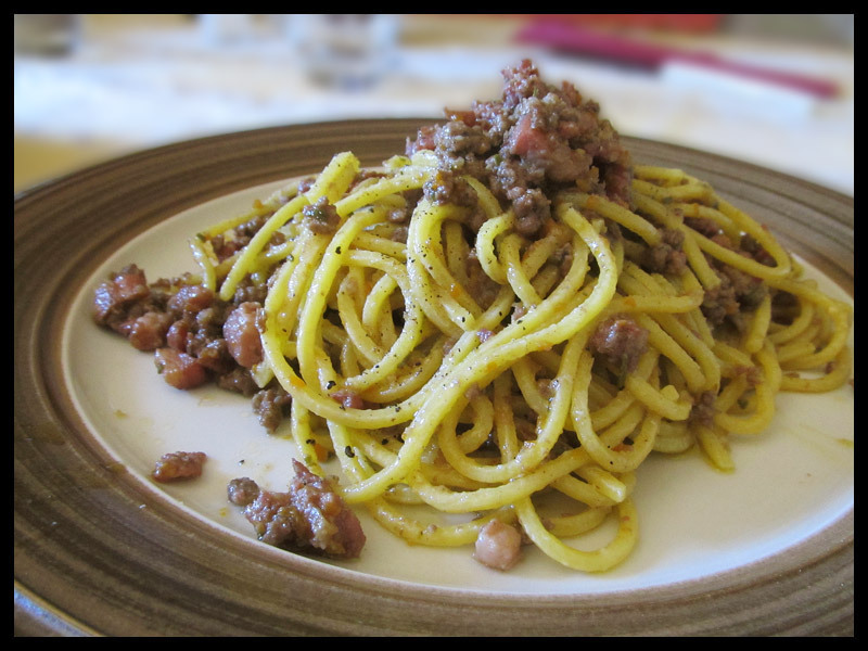 Spaghetti alla Chitarra al Ragù Bianco di Carne of Filippo Giustini - Recipefy