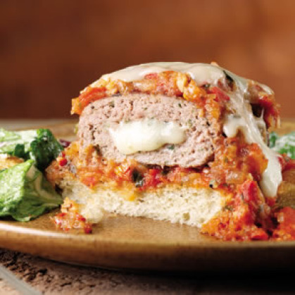 Mozzarella Stuffed Turkey Burgers de Tiffany Phillips - Recipefy