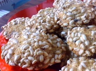 Biscotti al riso soffiato e gocce di cioccolato of Mary Love - Recipefy