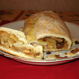 Strudel-tagliato-a-meta-jpg