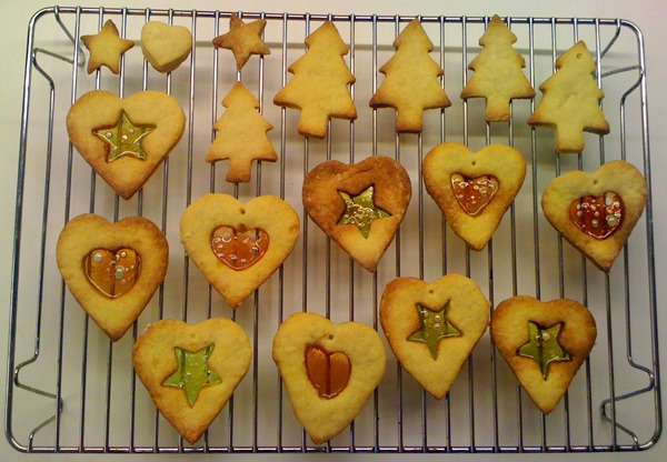 Ruth's Christmas Stained Glass Window Biscuit di Ruth - Recipefy