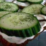 1395577652_cucumber-sandwich-jpg%7d