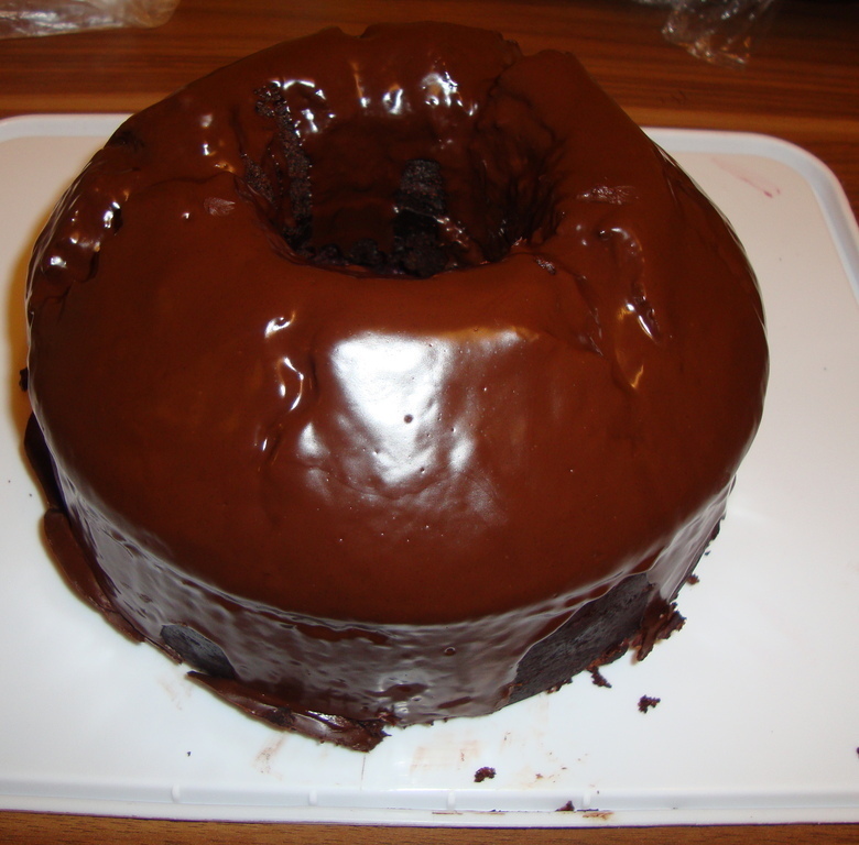 Gluten Free Chocolate and Cherry Pound Cake de Alex - Recipefy