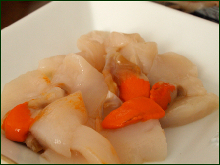 Ceared scallops on a bed of rice with fried mushrooms of Alice Norrington - Recipefy