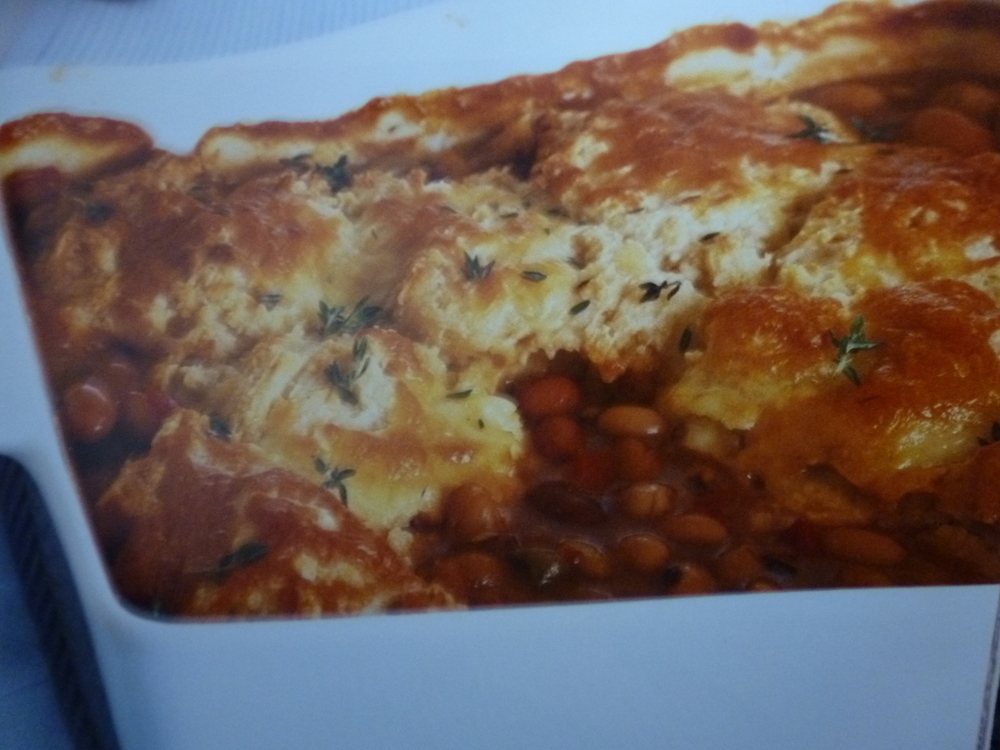 Cheesy Bean Cobbler. de David Le Mottee - Recipefy