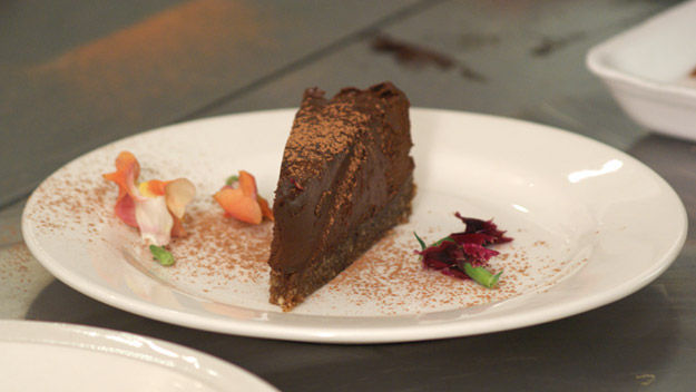 Raw Vegan Chocolate Ganache Tart di Helen Snowdon - Recipefy