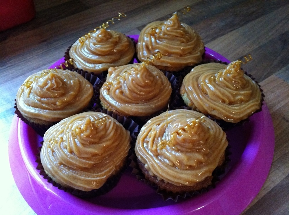 Salted Caramel & Toffee Cupcakes of Kelly Castledine - Recipefy