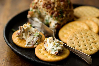 Bacon-jalapeño cheese ball di Lisa Evanoff - Recipefy