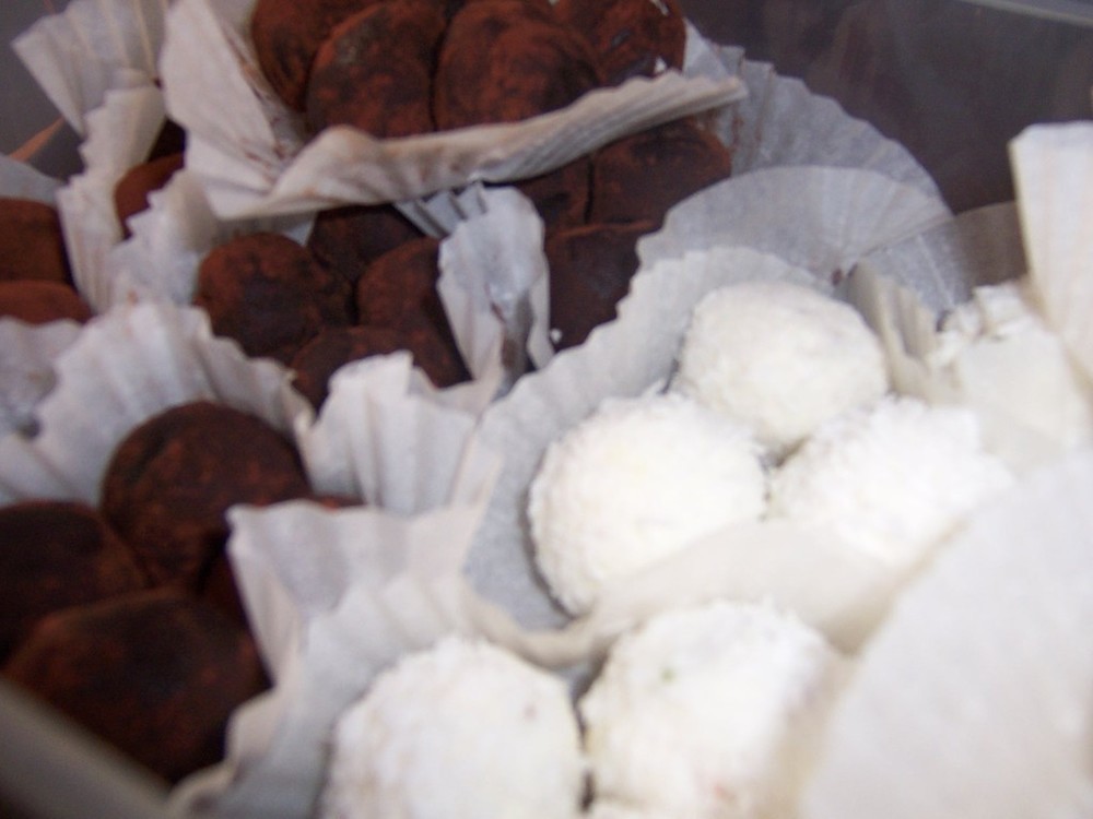 Tartufini black & white... con riciclo di Alessandra C. - Recipefy