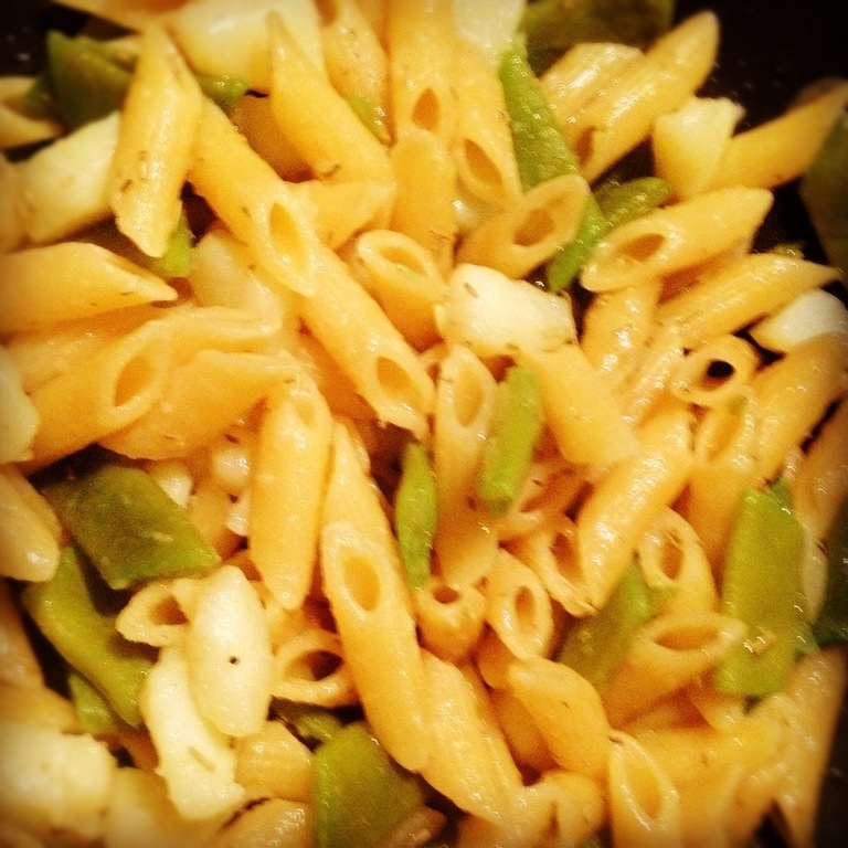 Mezzepenne con taccole e patate de Giovanni Marascalchi - Recipefy