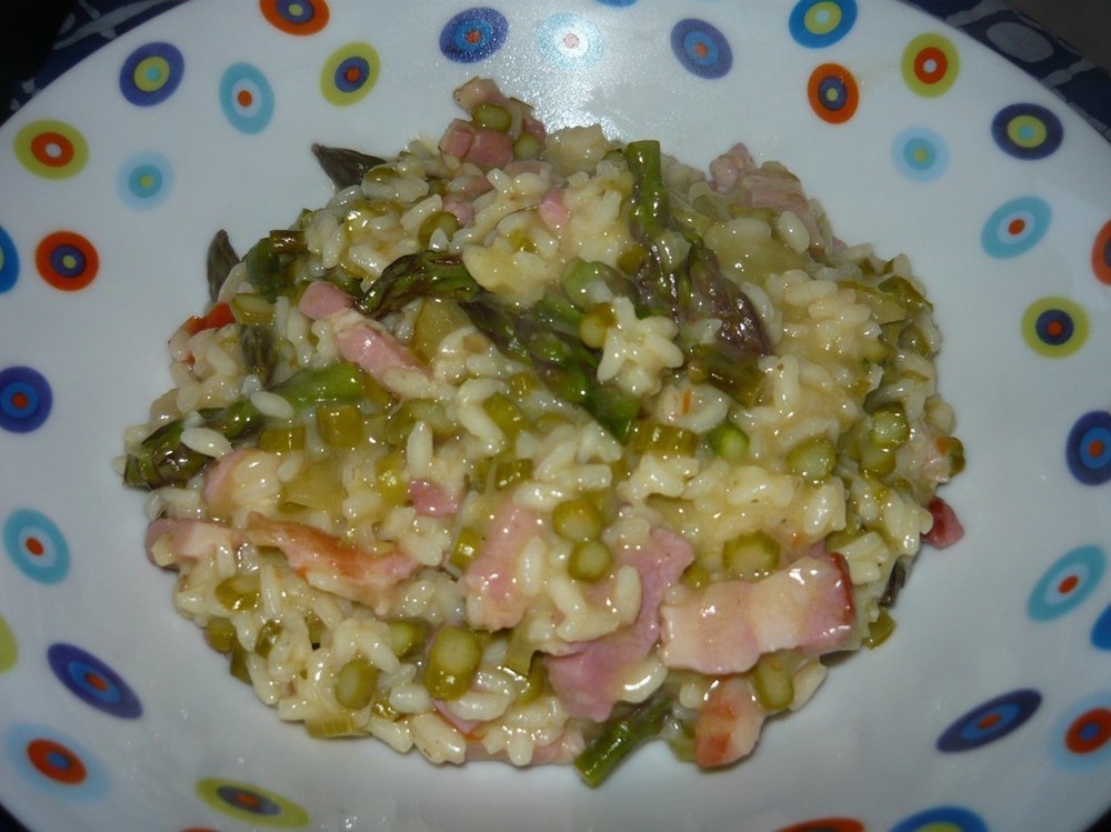 Risotto with Asparagus and pancetta  of Cheech Andrea Francesco Albanese - Recipefy