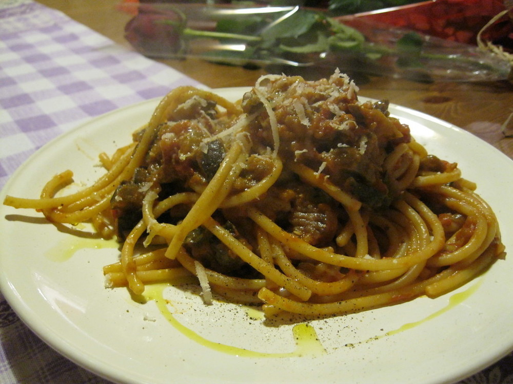 Bucatini alla Parmigiana con Acciuga di Filippo Giustini - Recipefy