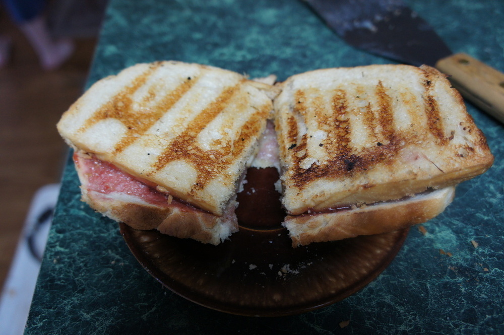 Grilled Peanut Butter and Jelly and Banana Sandwiches of Jason Nickolay - Recipefy