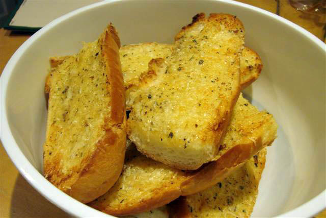 Home Made Fresh Garlic Bread of Mario De-Cristofano - Recipefy