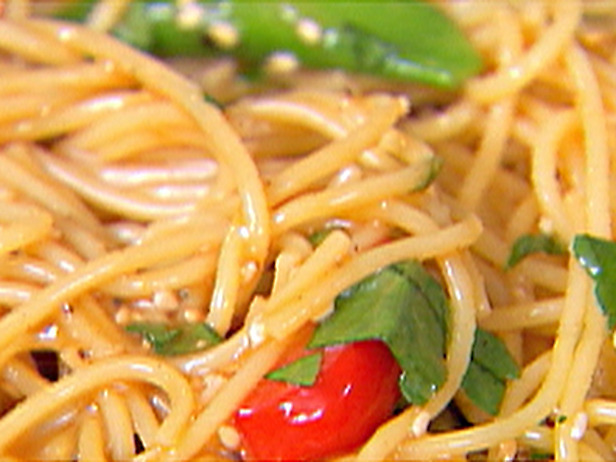 Crunchy asian noodle salad di paddy sears - Recipefy