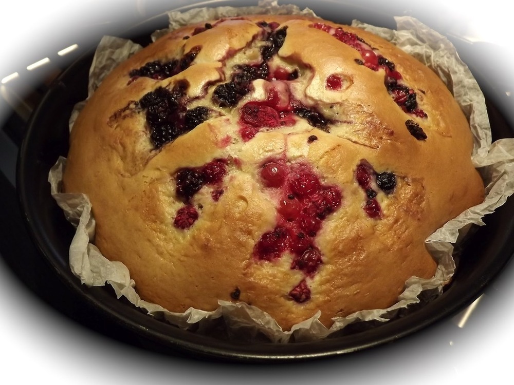 Torta allo yogurt e frutti di bosco de Sara Pignatta - Recipefy