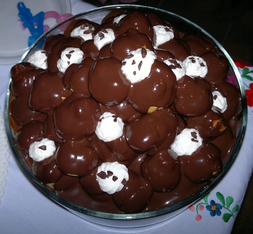 Profiterole de Cinzia Trl - Recipefy