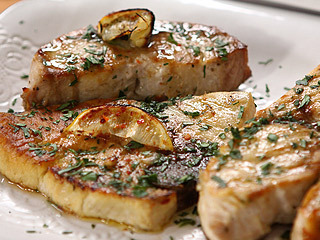 Pez espada con terrina de papas di Emilia Baldovino - Recipefy