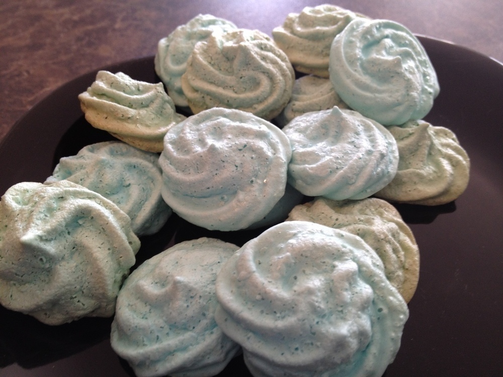 Jello Meringue Cookies di Becky Isla - Recipefy
