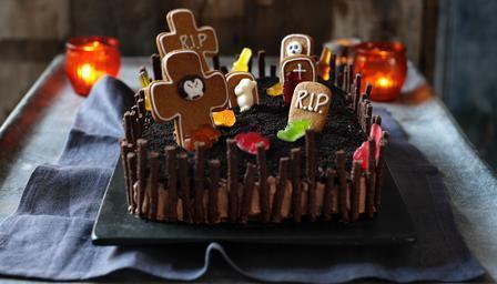 Halloween cake di Emma Roberts - Recipefy