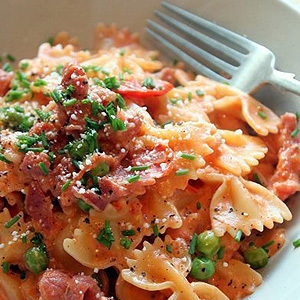 bacon and pasta sauce de Adam Wright - Recipefy
