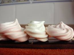 merengue suizo(crudo) of Tania Sanchez Conejo - Recipefy
