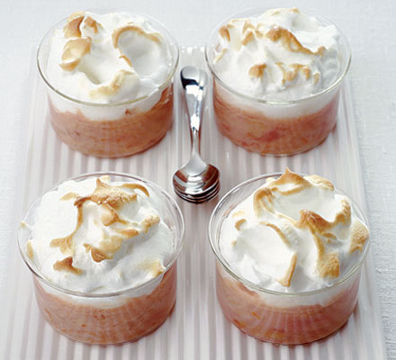 Rhubarb & strawberry meringue pots recipe of Shraddhananda Moharana - Recipefy