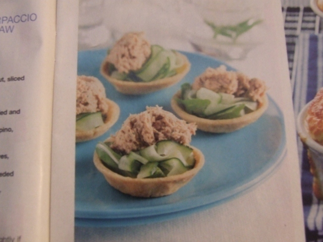 Pastry cases with Pate and cucumber strips of Forbidden - Recipefy