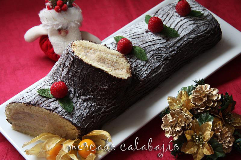 TRONCO DE NAVIDAD DE CHOCOLATE Y RELLENO DE CREMA di Miguel Angel Maldonado Gonzalez - Recipefy