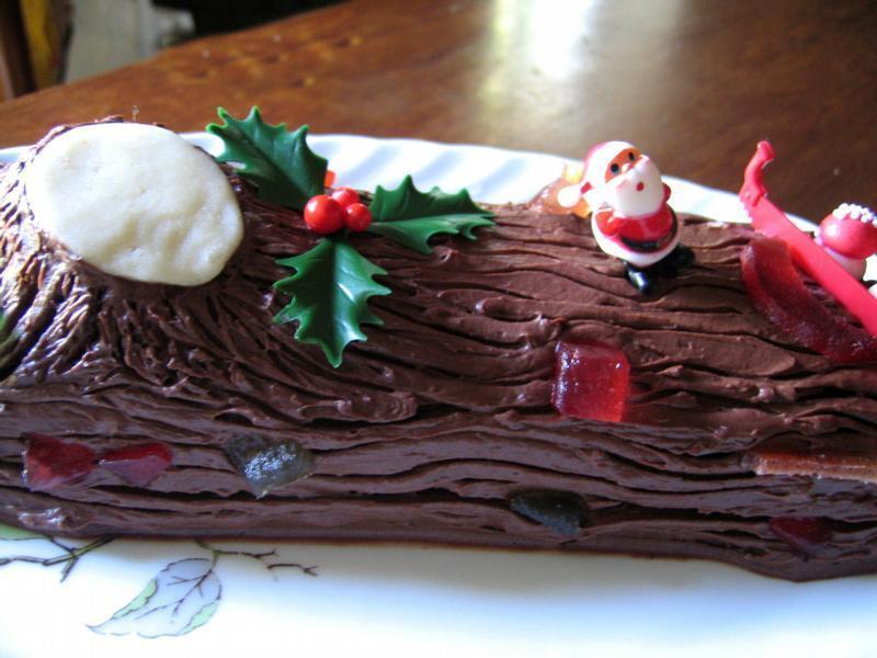 Tronco de navidad con cobertura de chocolate of Pablo Márquez Lobillo - Recipefy