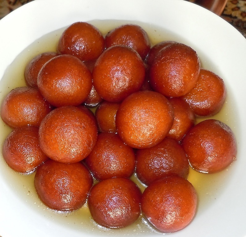 Gulab Jambu de Jaffer Family Recipes - Recipefy