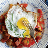 201112-r-corned-beef-hash-with-fried-eggs-jpg