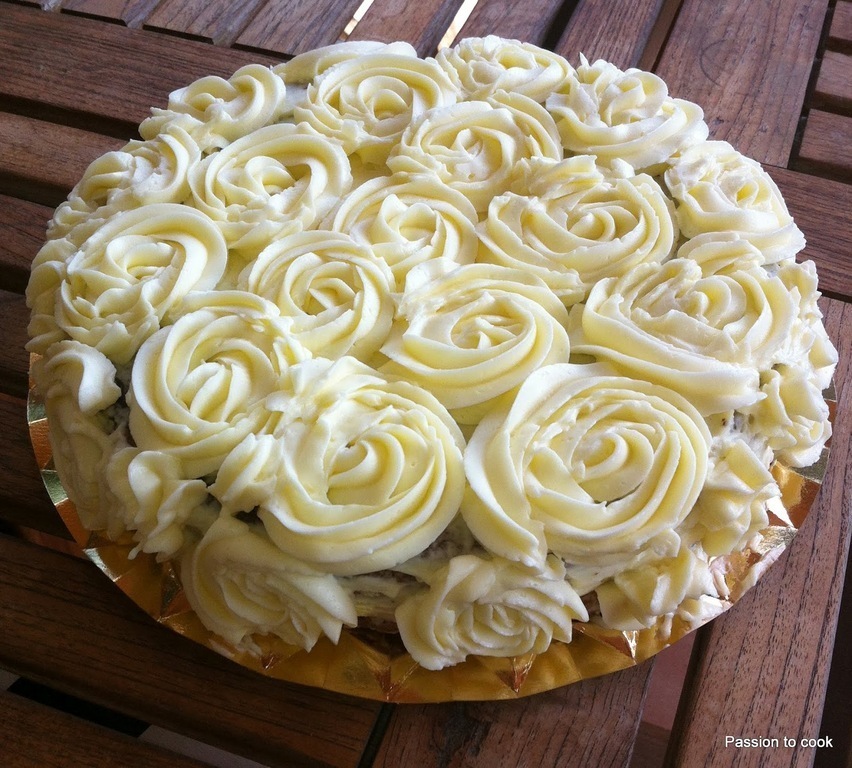 SWISS MERENGUE BUTTERCREAM (CREMA DE MERENGUE Y MANTEQUILLA) di Julio Reyes Diaz - Recipefy
