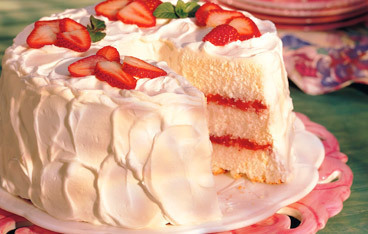 Strawberry-Rhubarb Angel Cake Recipe de Chiara F - Recipefy