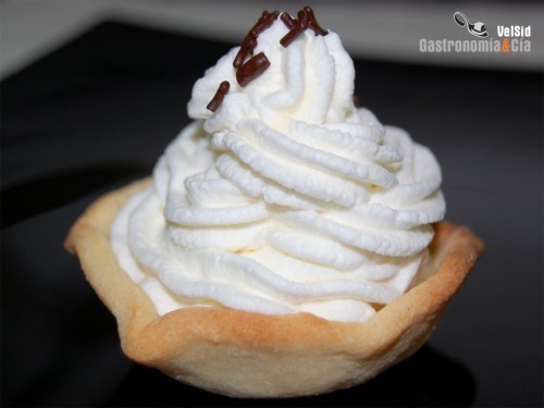 Crema chantilly of EDUARDO DEL ROSAL BARRANQUERO - Recipefy